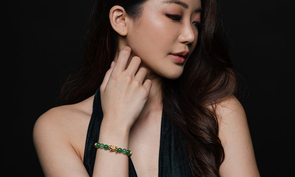 Real jade bracelet from Hoseiki.